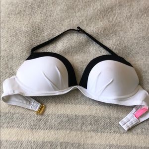 Victoria’s Secret bikini top